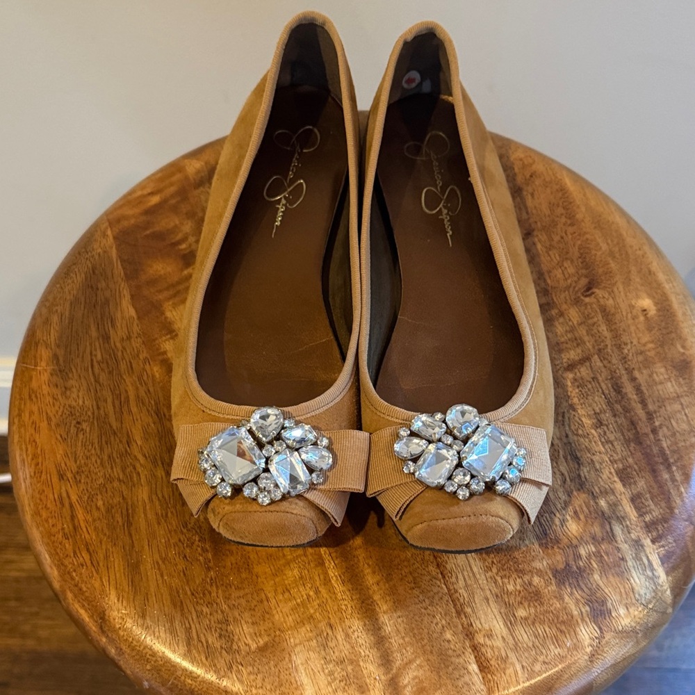 Jessica Simpson Gold Velvet Flats with Crystal embellishments Sz 8.5 medium NWOB - Picture 2 of 11